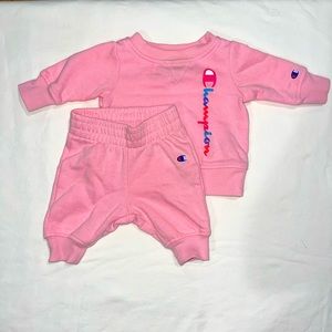 Baby Girl Champion Sweatshirt and joggers Pink 0-3 months